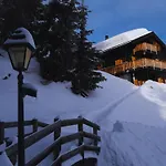 Holiday home Chratidudel - Ski-in , Ski-out